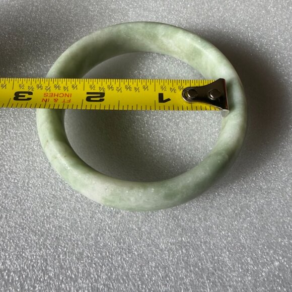 Jade Bangle Bracelet - Picture 4 of 4
